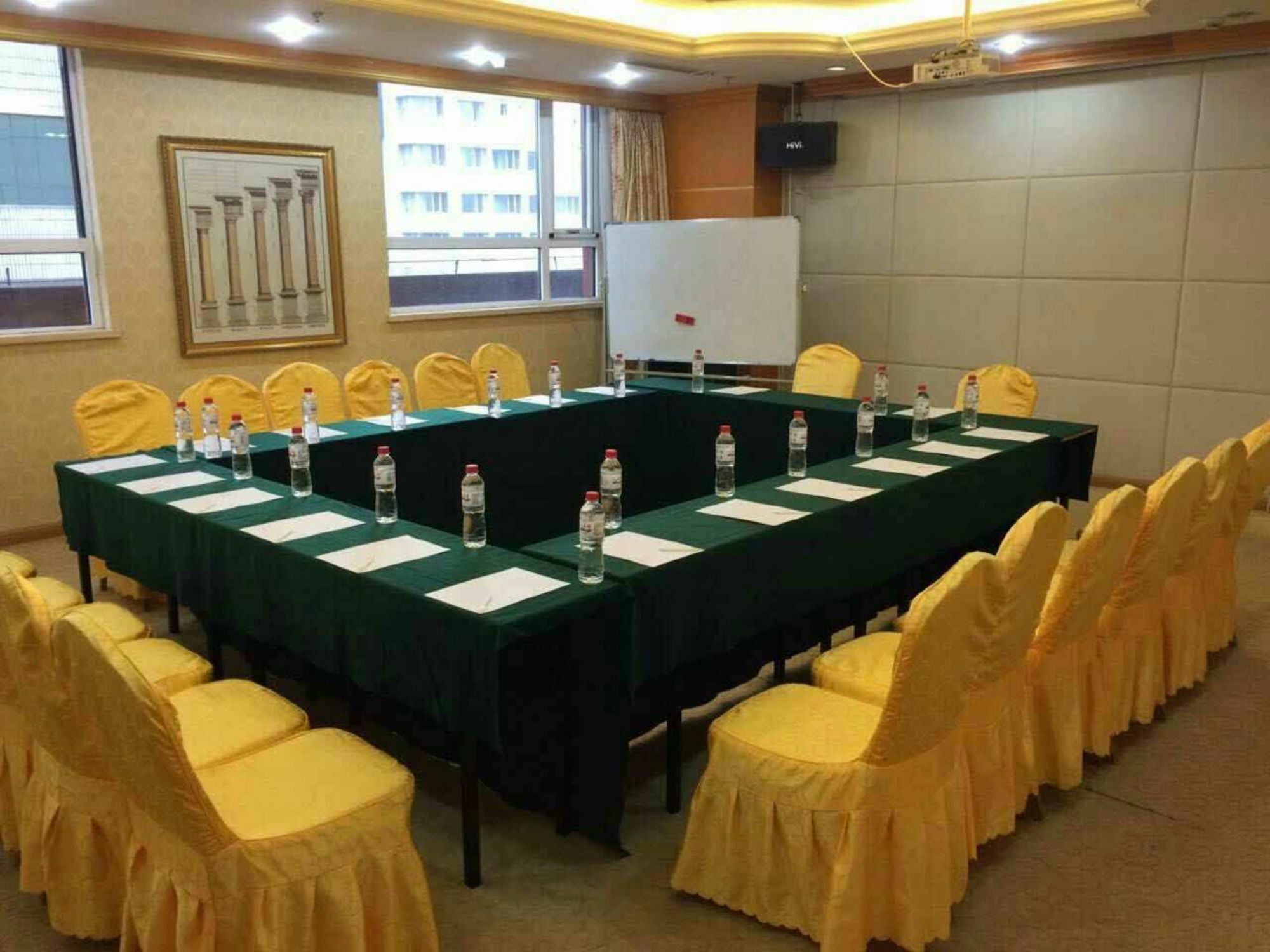 Vienna International Hotel Shenyang Railway Station Экстерьер фото